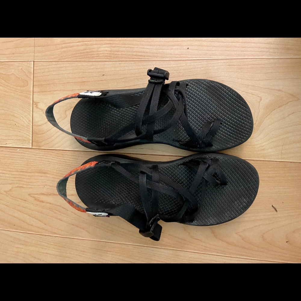 Custom chacos - Picture 3 of 3